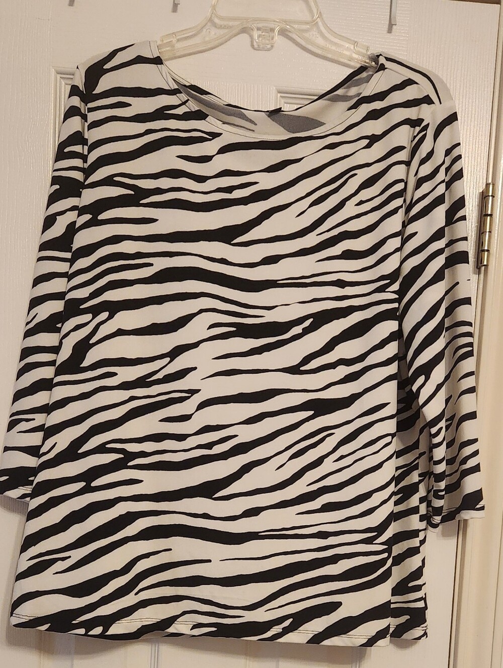 Chadwicks Black and White Zebra-Print Long Sleeve Tee